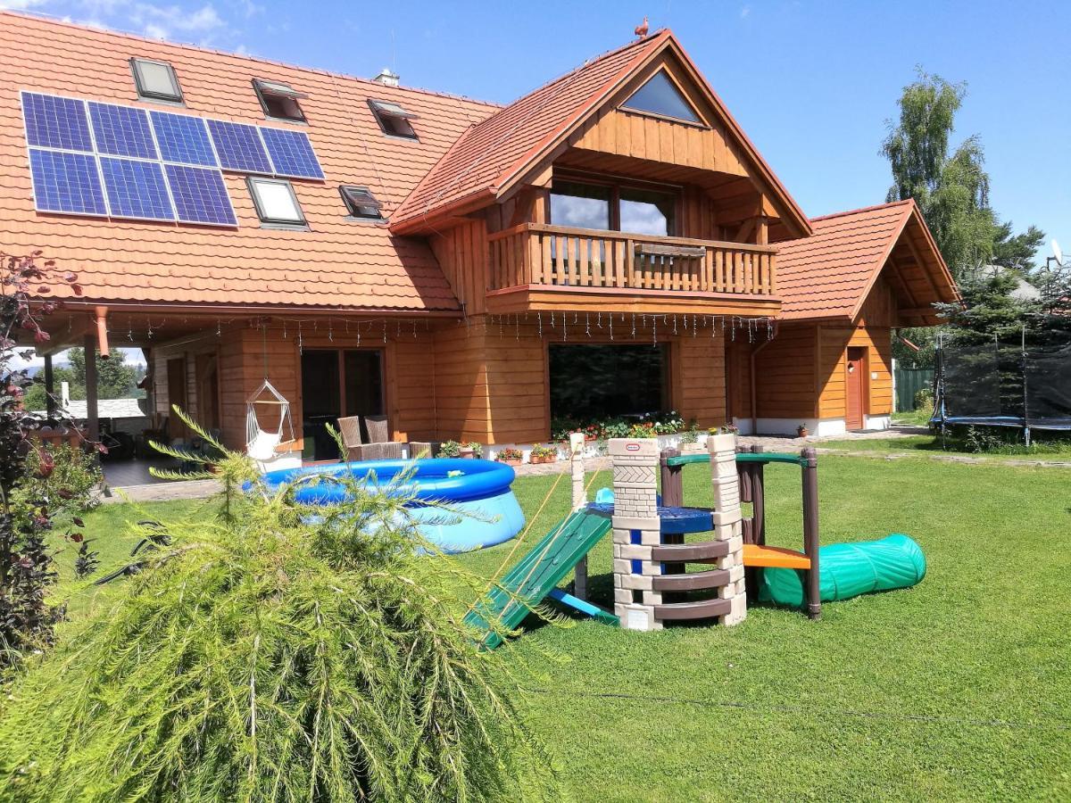 Holiday Home Holiday Raj Bešeňová 外观 照片