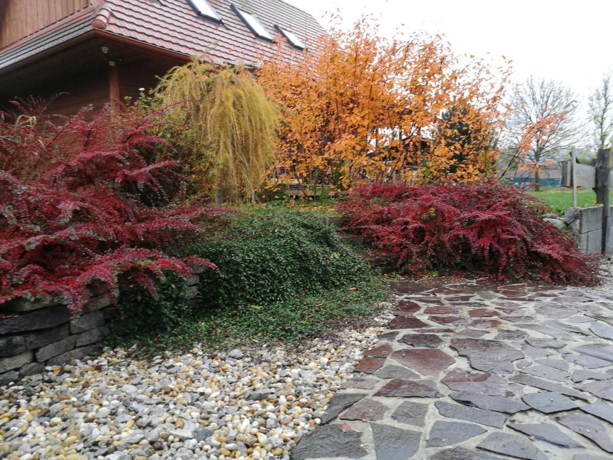 Holiday Home Holiday Raj Bešeňová 外观 照片