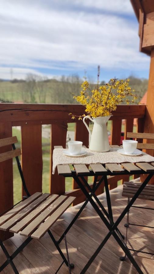 Holiday Home Holiday Raj Bešeňová 外观 照片