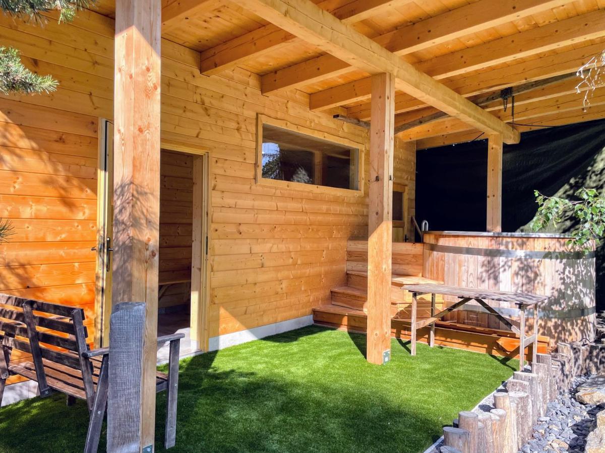 Holiday Home Holiday Raj Bešeňová 外观 照片