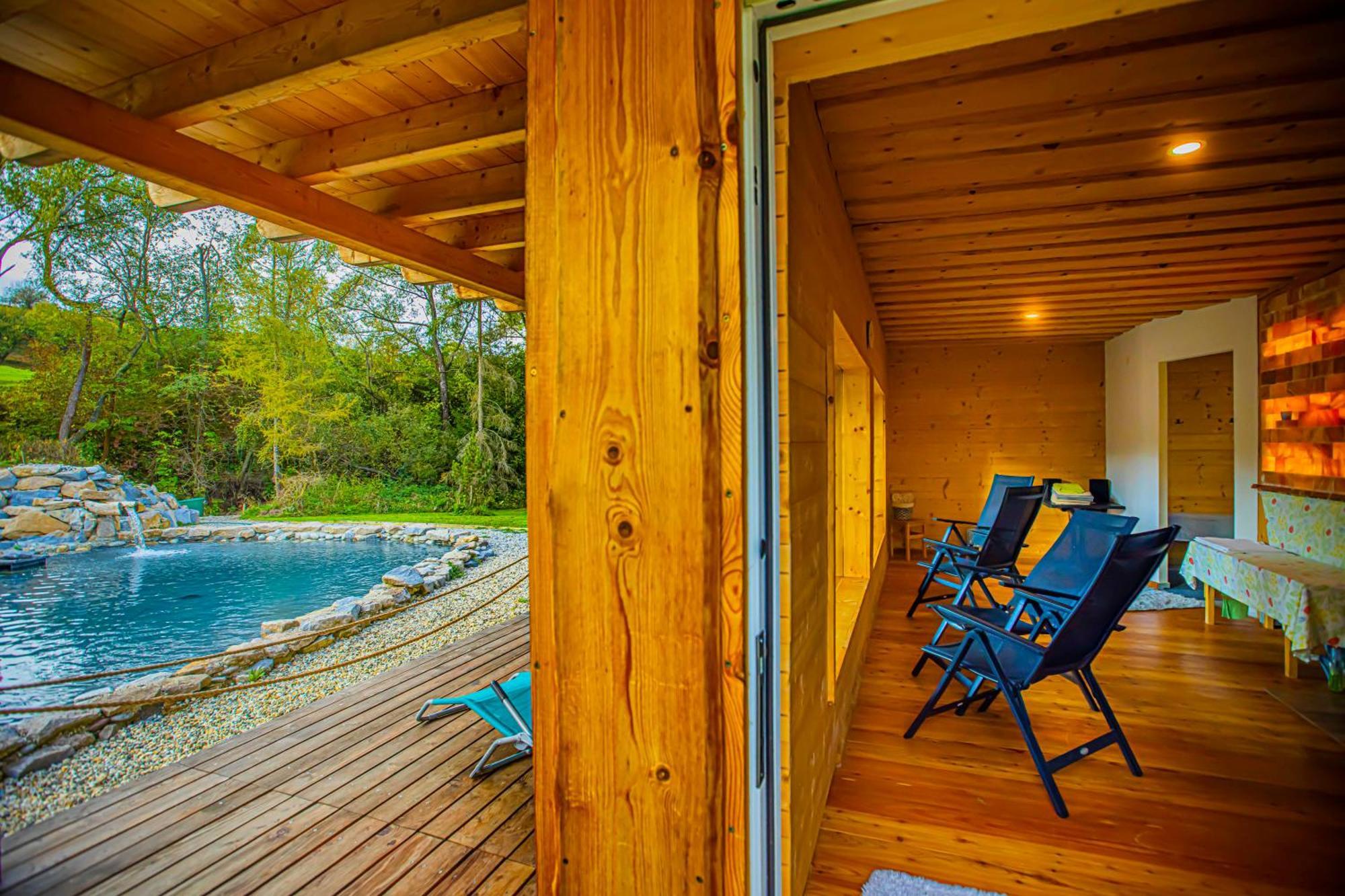 Holiday Home Holiday Raj Bešeňová 外观 照片
