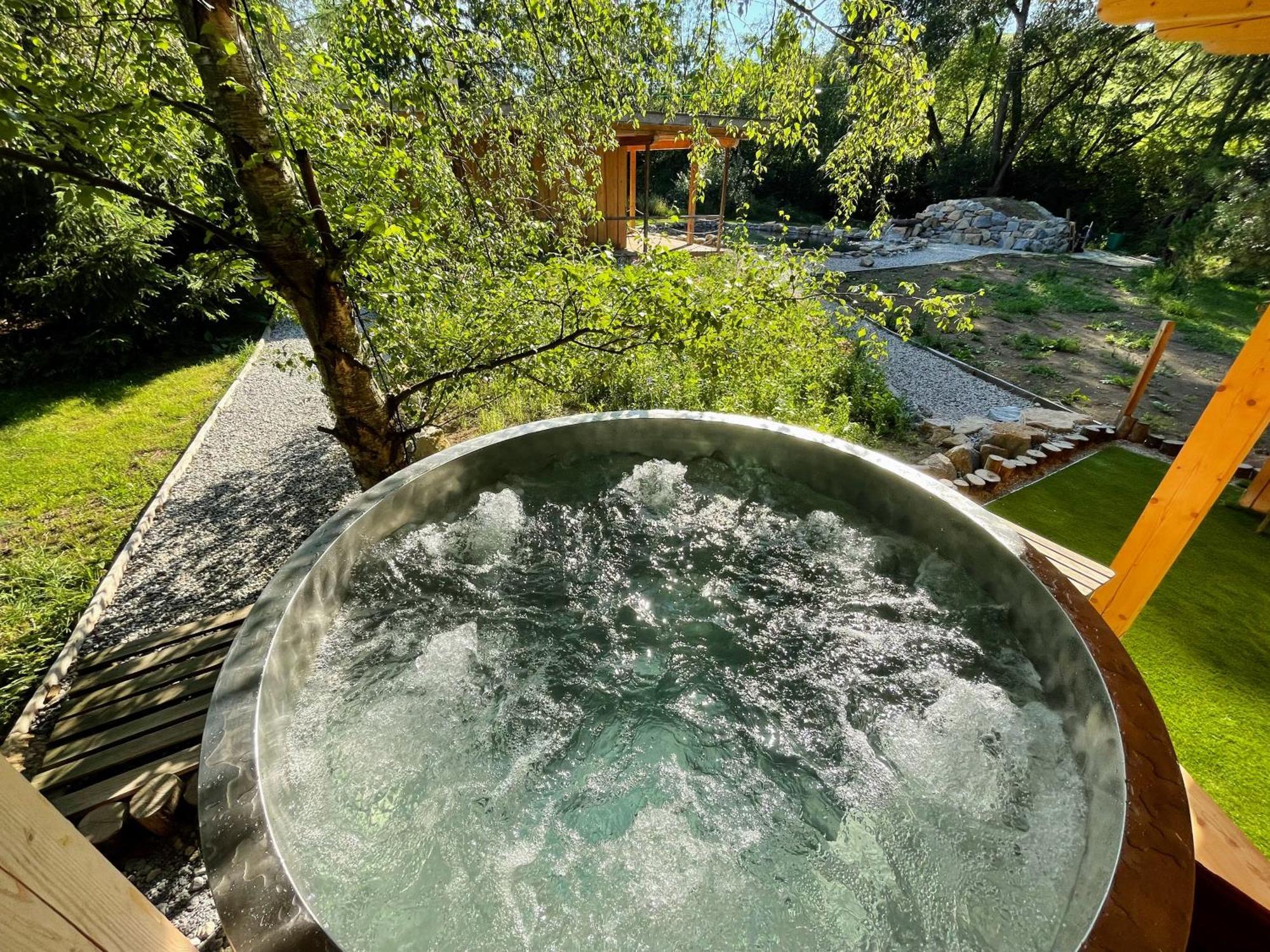 Holiday Home Holiday Raj Bešeňová 外观 照片