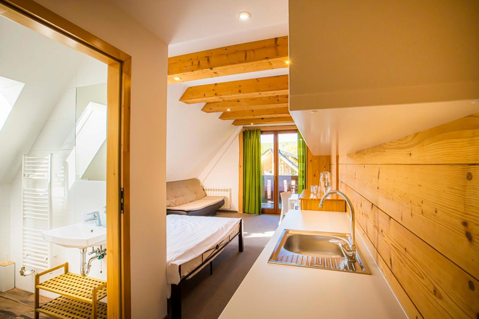 Holiday Home Holiday Raj Bešeňová 外观 照片